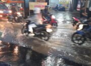 Dua Jam Diguyur Hujan Deras, Sejumlah Wilayah di Palembang Kebanjiran