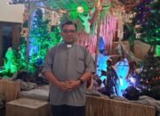 Jelang Misa Malam Natal, Gereja Santo Yoseph Palembang Bersolek Siap Sambut Jemaat