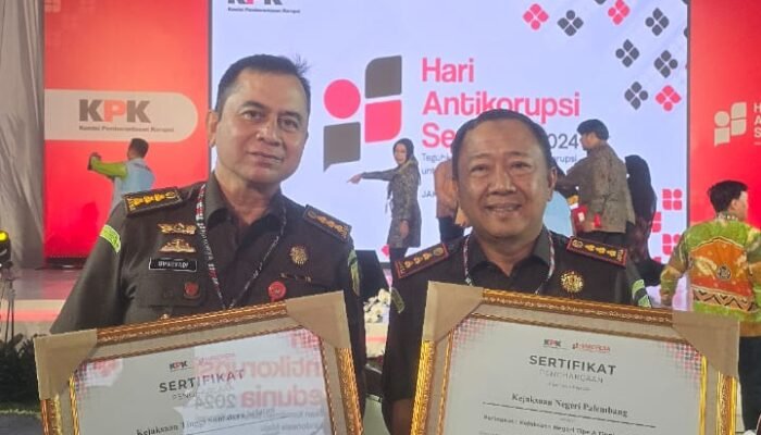 Hari Anti Korupsi Sedunia, Kejati Sumsel dan Kejari Palembang Terima Penghargaan dari KPK RI