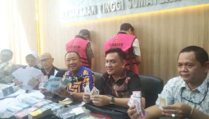 Pasca OTT Kejari Palembang, Kadisnakertrans Sumsel Deliar Marzoeki Resmi Ditetapkan Tersangka