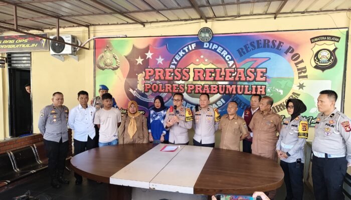 Viral Oknum Polisi di Prabumulih Tendang Warga Usai Tabrakan Berakhir Damai