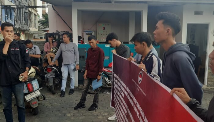 Diduga Jual Produk Overclaim, Mahasiswa Minta Daviena Skincare Palembang Bertanggung Jawab