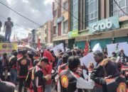 Protes Pemotongan Ongkos 20 Persen, Kantor Grab Palembang Digeruduk Ratusan Ojol