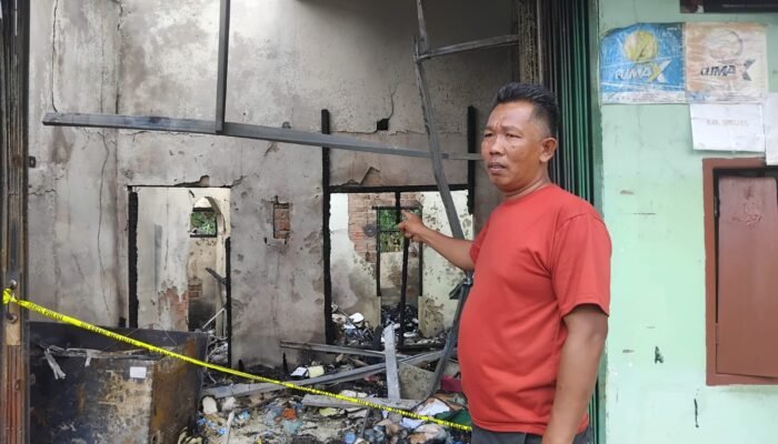Jelang Sahur Satu Rumah Warga Talang Palembang Jambe Ludes Terbakar