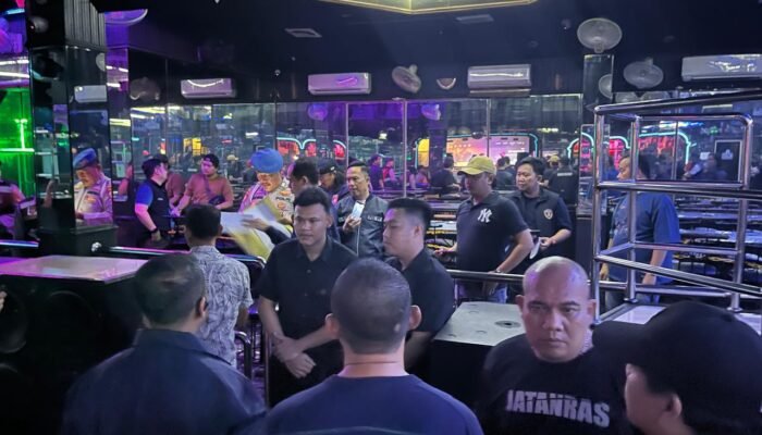Pasca Penusukan di Diskotek DA Club 41 Palembang, Petugas Gabungan Sita Peralatan Dj