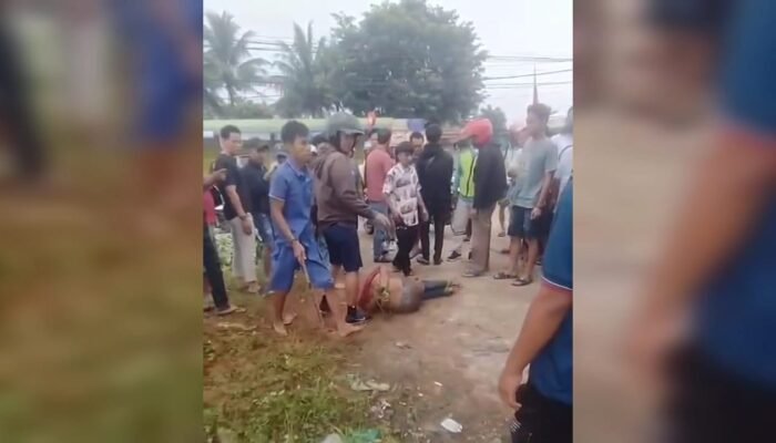 Tertangkap Tangan Curi Motor, Pria di Palembang Diamuk Massa dengan Tangan Diikat