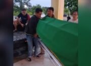 Keterlaluan Ambulance RSUD Martapura Tidak ada Bensin, Jenazah Terpaksa Dibawa Pakai Mobil Pickup