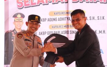Bentuk Sinergitas, PT SMS Berikan Bantuan Kendaraan Operasional ke Polsek Muara Lakitan