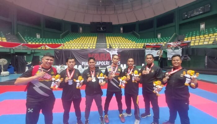 Kontingen Karateka Polda Sumsel Sukses Boyong 7 Medali di Piala Kapolri Cup 2025