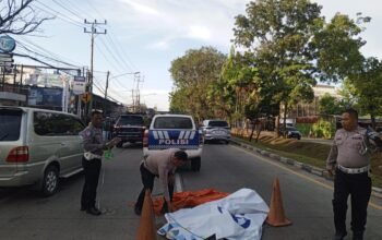 Diserempet Truk di Jalan Alamsyah Ratu Prawiranegara Palembang, Pengendara Motor Wanita Tewas di TKP