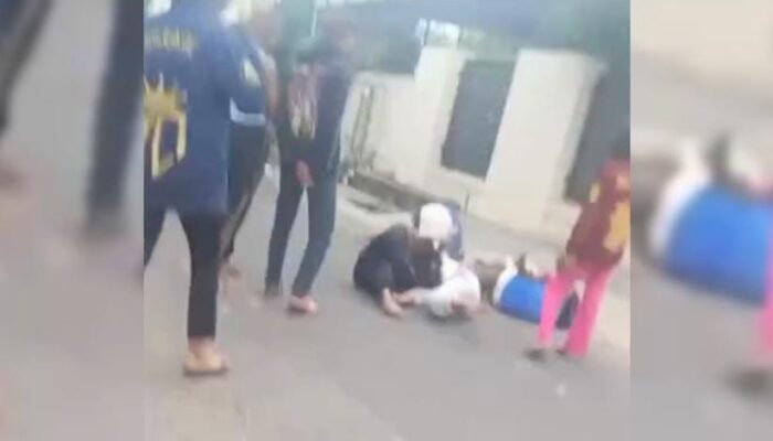 Enam Remaja Putri di Palembang Bergulat Satu Lawan Satu, Polisi Telusuri Identitasnya