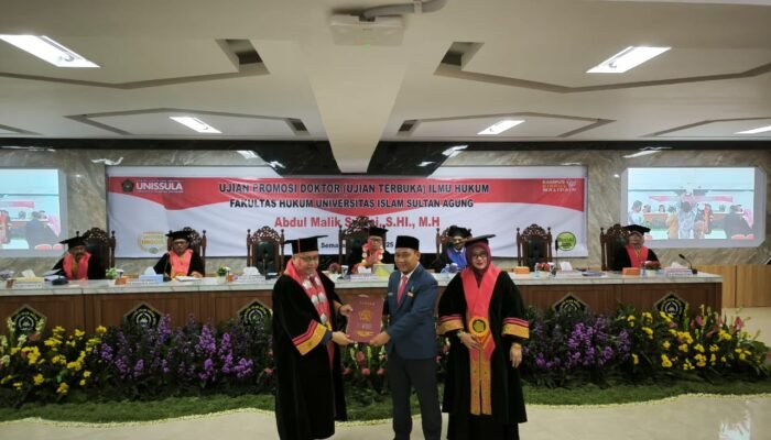 Summa Cumlaude, Abdul Malik Syafei Raih Doktor Ilmu Hukum dari Unissula Semarang