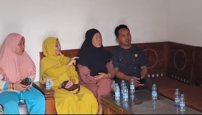 Serahkan Proyektil Peluru, Keluarga Nelayan Korban Penembakan Minta Pertanggungjawaban TNI AL