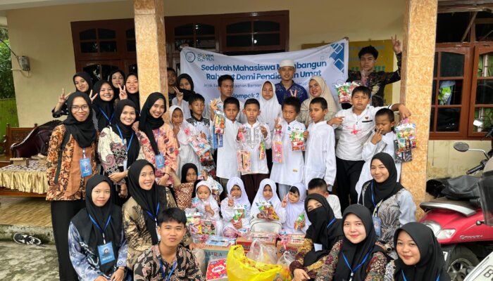 Sambangi Panti Asuhan, Mahasiswa UIN Raden Fatah Palembang Lakukan Uji Publik