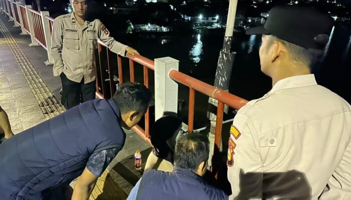 Hendak Melompat ke Sungai Musi dari Jembatan Musi VI, Upaya Bunuh Diri Annika Fiskadora Dicegah Polisi