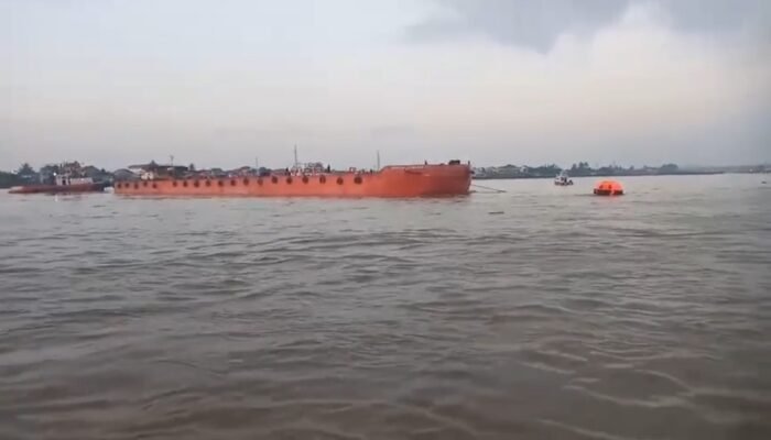 Pelindo Pastikan Tidak Ada Gangguan Layanan Pasca Insiden Kapal di Sungai Musi