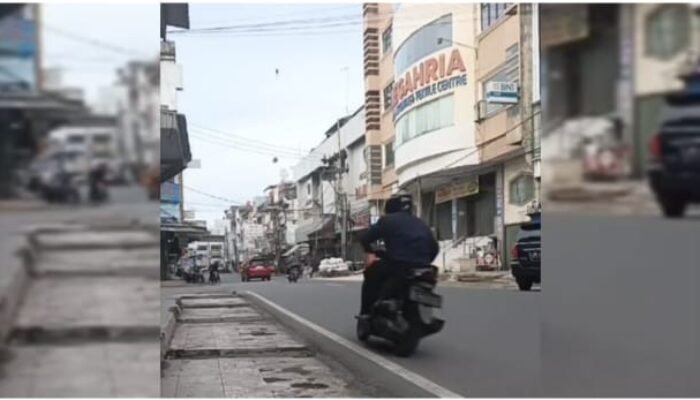Kalung Emas IRT di Palembang Kena Jambret di Depan Megahria, Pelaku Terekam Live TikTok Warga