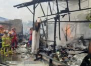 8 Kios Koperasi Milik Kodam II / Sriwijaya Ludes Terbakar, Diduga Dari Tabung Gas yang Bocor