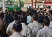 Lepas Jenazah Alex Noerdin Secara Kedinasan, Herman Deru Sebut Masyarakat Sumsel Merasa Kehilangan Atas Kepergian Almarhum