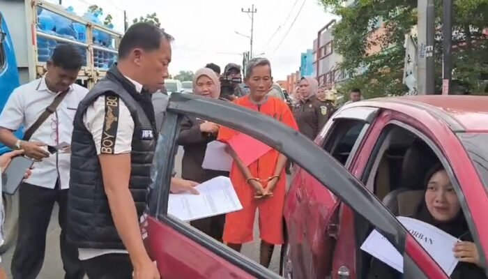 Rekontruksi Kasus Pembunuhan Lansia di Palembang, Tersangka Datangi Rumah Korban Minta Diantar ke Jalan Sukabangun I
