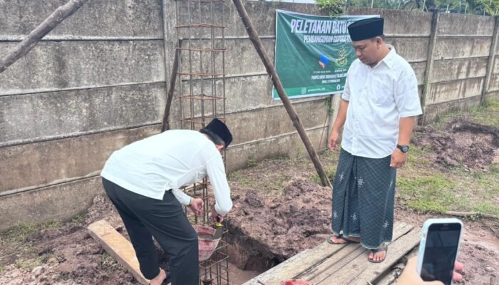 CSR PT CNG Hilir Raya Bangun Gapura Ponpes MINA Sugiwaras