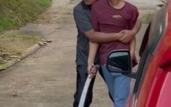 Gegara Parkir Mobil Didepan Rumah, Abi Gelap Mata Hingga Bacok Tetangga