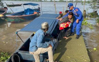 Respon Cepat, Ambulance Apung Polairud Polda Sumsel Evakuasi Jenazah Bayi Meninggal di RS Bunda Jakabaring