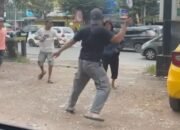 Viral Aksi Saling Serang Menggunakan Sajam di Jalan Jenderal Sudirman, Tiga Lawan Satu