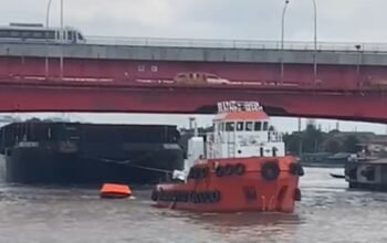 Ngolong Siang Hari, Tugboat Trans Permata 05 Senggol Jembatan Ampera, KSOP Palembang Akan Panggil Pandu PT KBS