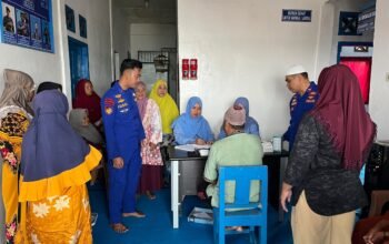 Kembali Beroperasi, Rumah Sehat Polairud Pos Pangkalan Sandar Upang “Diserbu” Puluhan Lansia dan Manulah