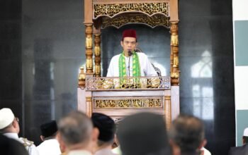Isi Khutbah Shalat Jumat di Masjid Mapolda Sumsel, UAS: Manusia Diciptakan Untuk Beribadah Kepada Allah