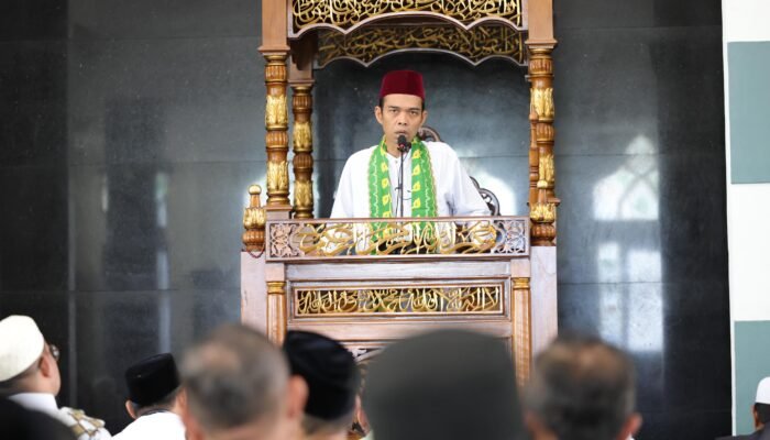 Isi Khutbah Shalat Jumat di Masjid Mapolda Sumsel, UAS: Manusia Diciptakan Untuk Beribadah Kepada Allah