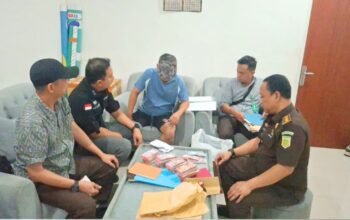 Korupsi Jasa Pemanduan Tongkang, Rumah dan Mess ASN KSOP Palembang Digeledah, Kejati Sumsel Sita Uang Tunai Ratusan Juta