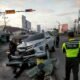 Sopir Alami Microsleep, Mobil Mitsubishi Triton Hantam Tiang Lampu Merah Demang Lebar Daun Hingga Roboh