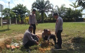 Perkuat Ketahanan Pangan Nasional, Polda Sumatera Selatan Hijaukan Komplek Paakri