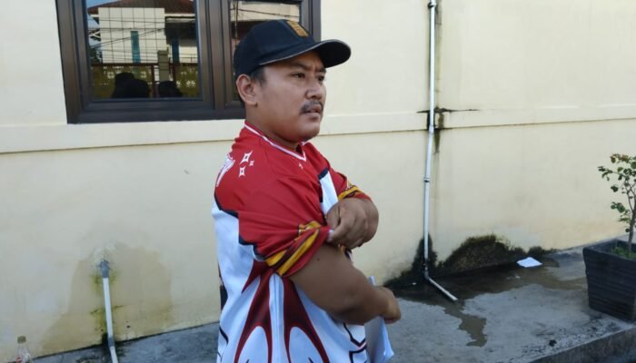 Diserang Belasan Remaja di Jalan Merdeka Palembang, Pedagang Pecel Lele Terluka Parah Ditusuk Dibawah Ketiak