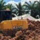 Fasilitas Umum Jadi Rusak, Truk Pengangkut Tanah Liat di Talang Jambe Dikeluhkan Warga