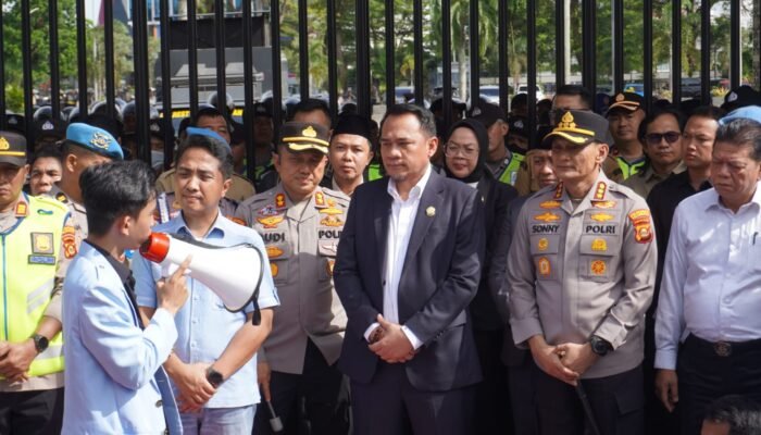 Kawal Aksi Mahasiswa di Gedung DPRD Sumsel, Polda Sumsel Kedepankan Pendekatan Humanis