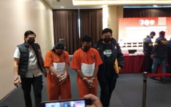 Polda Sumsel Tangkap IRT Penyuplai Ekstasi ke Lahat dan Empat Lawang Lewat Jasa Ekspedisi