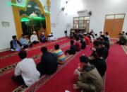 Isi Malam Minggu dengan Kegiatan Positif, Puluhan Remaja di Kampung Sukosari Kumpul di Masjid Al Huda