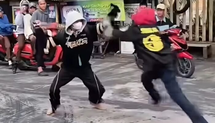 Dua Pemuda Duel di Samping Kampus IBA Palembang Viral di Media Sosial, Polisi Belum Bertindak