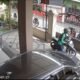 Pelaku Curanmor Berjaket Ojol Gasak Motor di Teras Rumah Warga di Jalan Kancil Putih Palembang