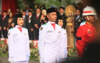 Muhammad Prince Farid Al Qodri Putra AKP Syaparuddin Akso yang Sukses Bentangkan Merah Putih di Griya Agung Palembang