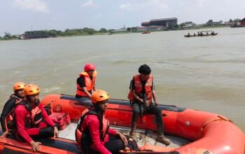 Warga Gandus Tenggelam di Sungai Musi Setelah Perahunya Ditabrak Speedboat 