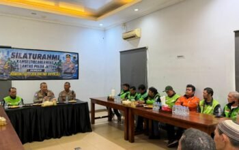 Tatap Muka dengan Komunitas Ojol, Dirlantas Polda Jateng Edukasi Keselamatan Berkendara
