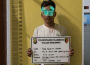 Panik Dikejar Massa, Pelaku Curanmor di Kemuning Tusuk Pengendara Motor yang Melintas
