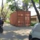 Tersangkut di Dahan Pohon, Box Kontainer Jatuh di Simpang BLK Palembang, Sopir Truknya Disanksi Tilang