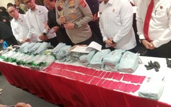 Diduga Jaringan Fredy Pratama, ES Bawa 35 Kg Sabu dan 600 Butir Pil Happy Five Ditangkap Bersama Istrinya yang Sedang Hamil