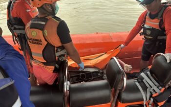 Dua Hari Pencarian, Tim SAR Gabungan Berhasil Temukan Jasad Pria Lansia yang Terjun ke Sungai Musi